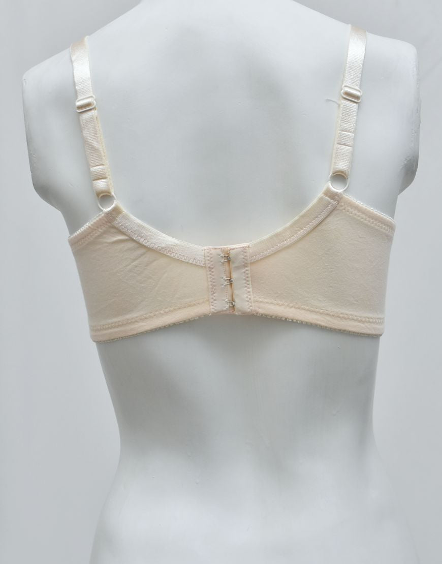 Premium Quality Feeding Bra With Underwired Cups and Soft Inner Lining